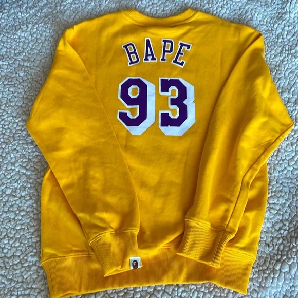 Mitchell & Ness Bape Lakers Sweater NBA Hardwood Classics - Picture 6 of 6